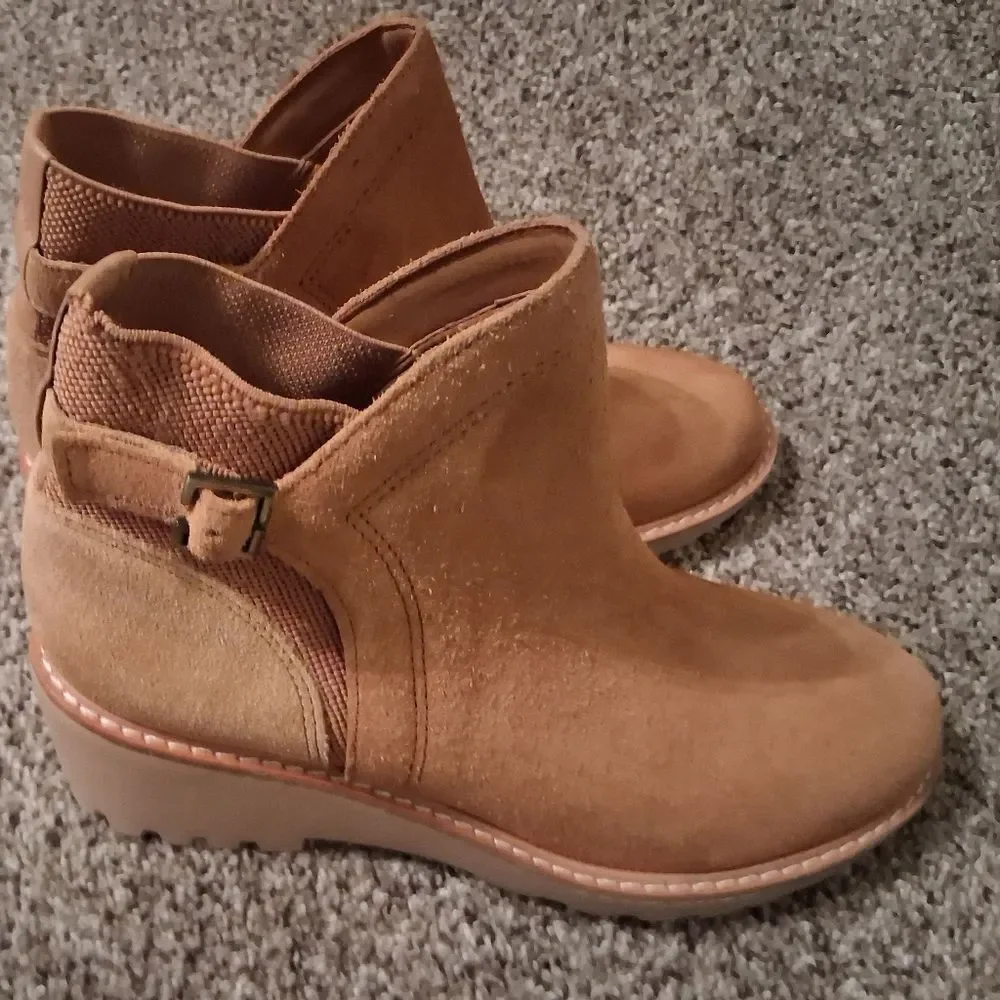 Gianni Bini Tan Ankle Boots Size 8.5 - Picture 3 of 6